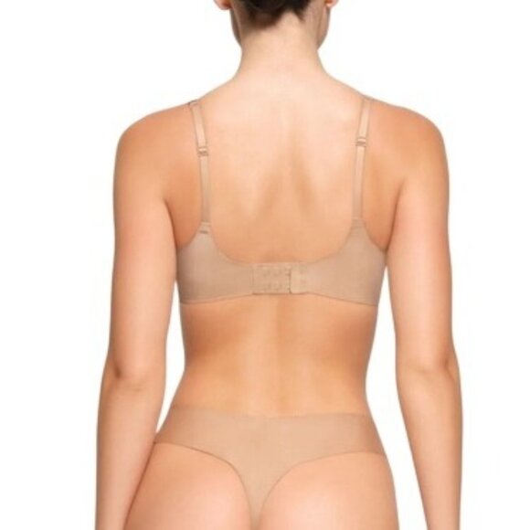 Skims 32DD Ultimate Collection Push-Up Plunge Bra Clay Beige NWT MSRP $60 - Picture 4 of 5